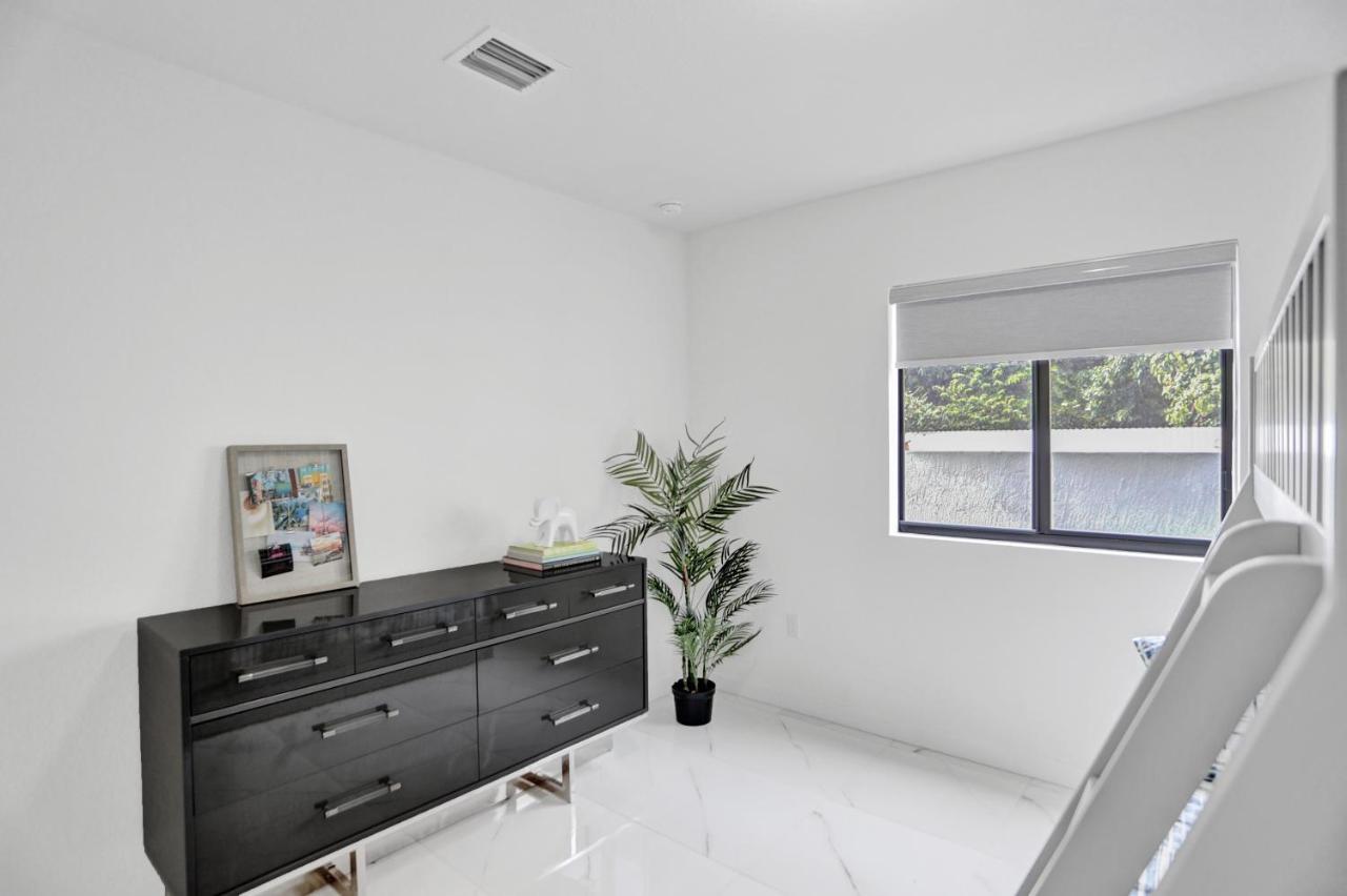 Renzzi Wynwood Apartments Майами Экстерьер фото